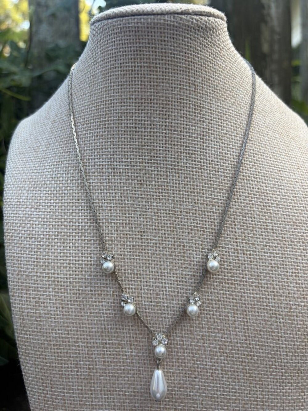 Vintage Faux Pearl Teardrop Rhinestone Y-Drop Necklace Silver Tone Evening Party